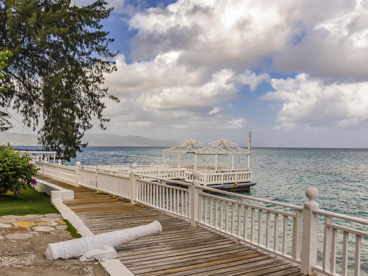 Royal Decameron Montego Beach Hotel - Montego Bay | STSVacations